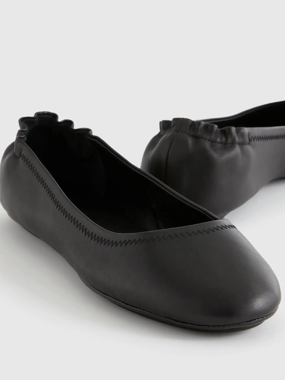 Quince Black 100% Italian Leather On-The-Go Ballet Flat Size US8